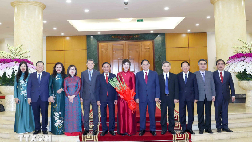 C&ocirc;ng bố Quyết định của Bộ Ch&iacute;nh trị về c&ocirc;ng t&aacute;c tổ chức v&agrave; c&aacute;n bộ của TTXVN, VTV, VOV v&agrave; 2 viện h&agrave;n l&acirc;m