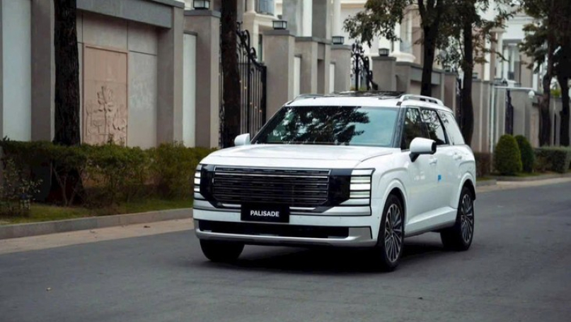 Loạt xe sắp ra mắt Việt Nam: Chủ yếu l&agrave; xe điện, hybrid, trải từ phổ th&ocirc;ng tới 'd&acirc;n chơi'