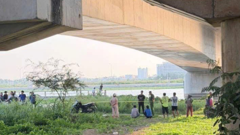 Vẫn chưa t&igrave;m thấy c&ocirc; g&aacute;i nghi nhảy cầu tr&ecirc;n s&ocirc;ng V&agrave;m Cỏ T&acirc;y