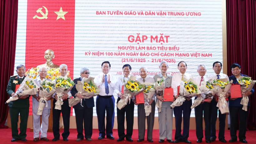 Chiến trường tư tưởng, chiến tranh nhận thức tr&ecirc;n kh&ocirc;ng gian mạng: Định h&igrave;nh d&ograve;ng th&ocirc;ng tin chủ lưu (B&agrave;i 4)