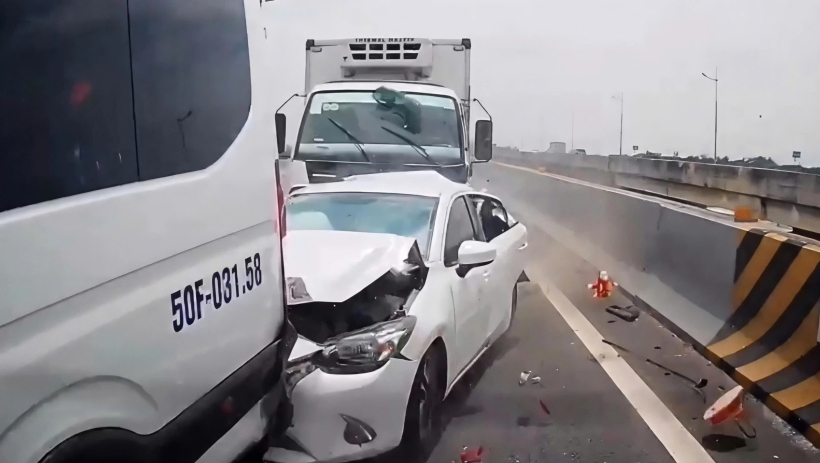 Hai vụ tai nạn liên tiếp tại cao tốc TP. Hồ Chí Minh - Trung Lương, đoạn qua địa bàn xã Bến Lức