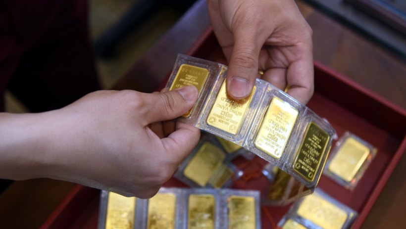 Giá vàng hôm nay 04/4/2026: Đứng yên nhưng vẫn đắt hơn thế giới gần 26 triệu đồng