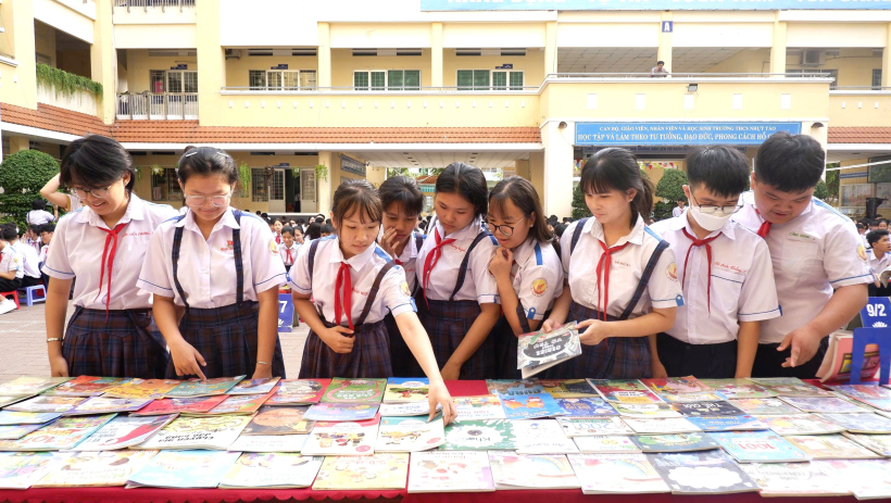 Chuyến xe tri thức - Lan tỏa văn h&oacute;a đọc học đường