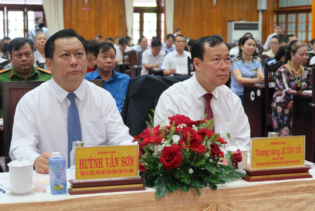 Đại biểu dự hội nghị
