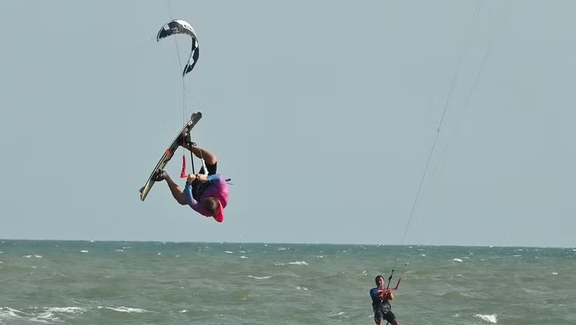 Mũi N&eacute; khẳng định vị thế điểm đến lướt v&aacute;n diều h&agrave;ng đầu ch&acirc;u &Aacute;