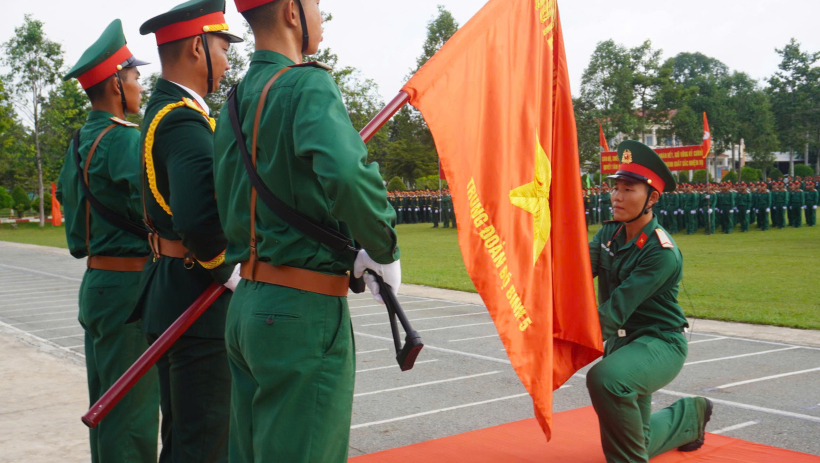Sư đo&agrave;n 5 tổ chức tuy&ecirc;n thệ chiến sĩ mới năm 2026