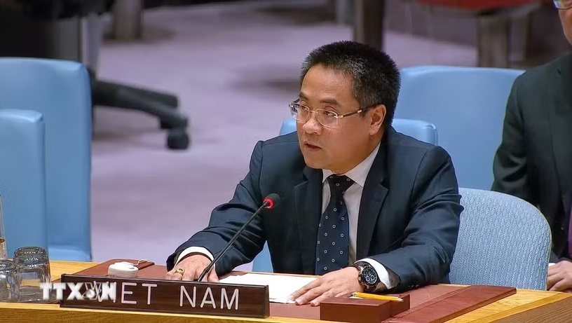 Việt Nam k&ecirc;u gọi đối thoại v&agrave; trung gian h&ograve;a giải nhằm th&uacute;c đẩy h&ograve;a b&igrave;nh Trung Đ&ocirc;ng