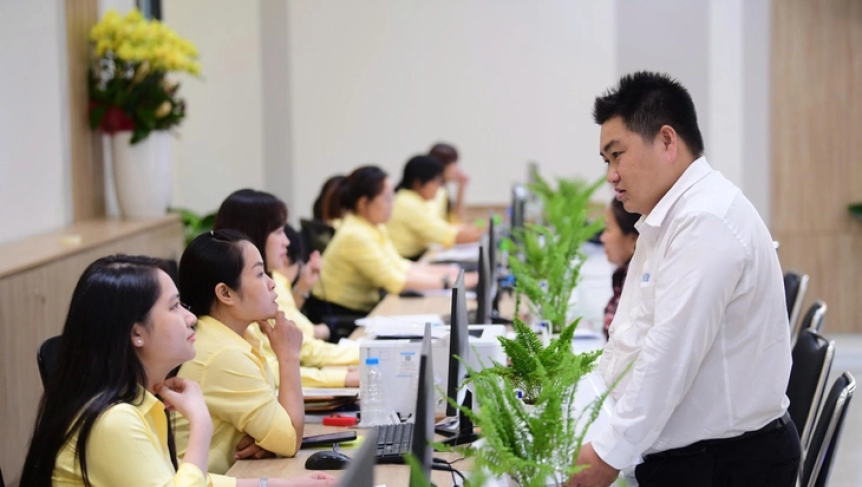 Bộ Ch&iacute;nh trị quyết định ph&acirc;n bổ hơn 1,87 triệu bi&ecirc;n chế năm 2026