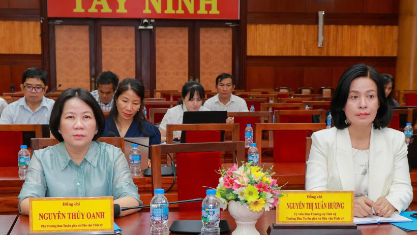 Đổi mới công tác tuyên giáo, dân vận gắn với chuyển đổi số
