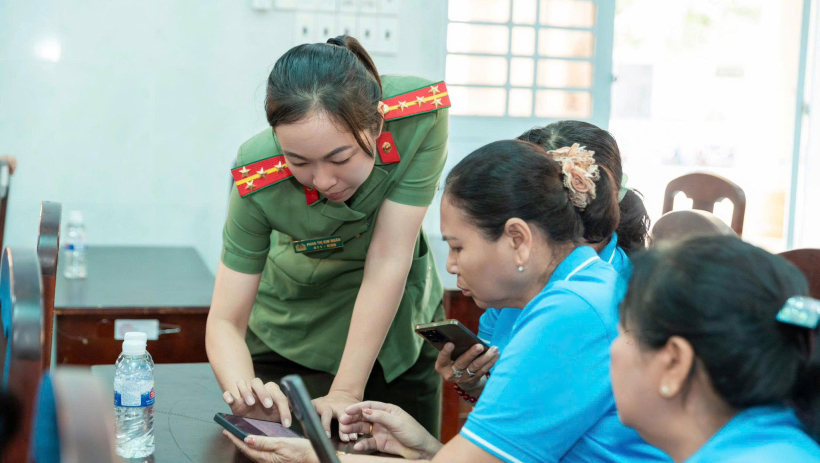 Đề &aacute;n 938:&nbsp;Đồng h&agrave;nh để phụ nữ v&agrave; trẻ em sống an to&agrave;n hơn