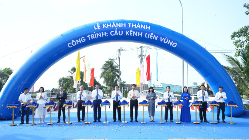 X&atilde; Đức H&ograve;a: Kh&aacute;nh th&agrave;nh cầu K&ecirc;nh Li&ecirc;n V&ugrave;ng kết nối x&atilde; B&igrave;nh Lợi