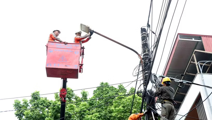 Quy định mới về điều chỉnh gi&aacute; b&aacute;n lẻ điện b&igrave;nh qu&acirc;n