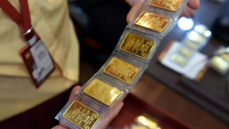 Giá vàng giảm 800.000 đồng, tỷ giá USD giảm 40 đồng phiên chiều