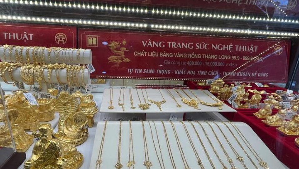 Giá vàng ngày 16/8: Hồi phục trong bối cảnh thị trường giằng co